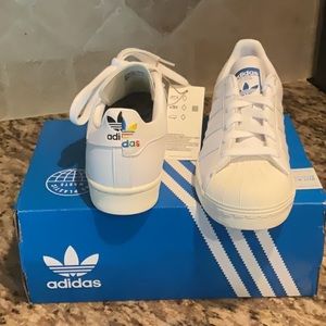 Adidas SUPERSTAR Brand new in box